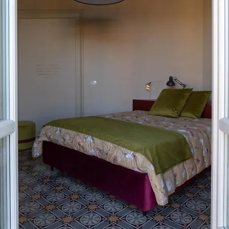 Nocleg ze śniadaniem Madamin 3*