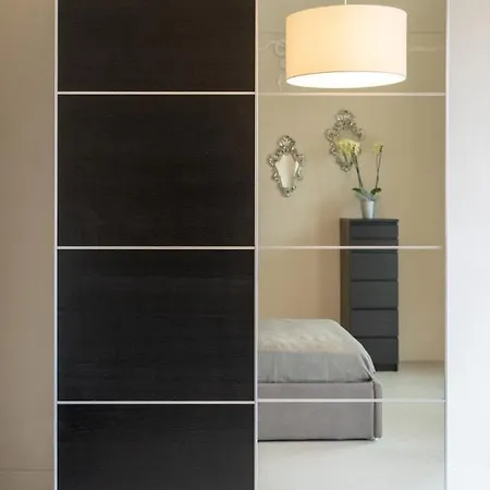 Madamin Nocleg ze śniadaniem 3*